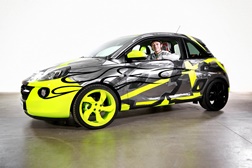 Opel ADAM desenhado por Valentino Rossi já está à venda no eBay