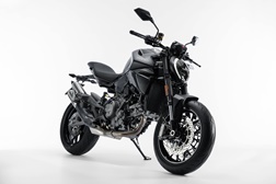 Ducati Monster Dark: o lado negro regressa à Monster V2