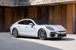 Novos Panamera Turbo S E-Hybrid e Panamera GTS - Panamera Turbo S E-Hybrid é o extremo com 1.000 Nm de binário