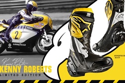 Alpinestars apresenta as botas Supertech R Kenny Roberts Sr.