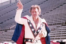 Filho de Evel Knievel leva a Disney a tribunal por causa do filme Toy Story 4
