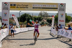 Volta a Portugal de Juniores: Gonçalo Tavares conquistador em Almeida