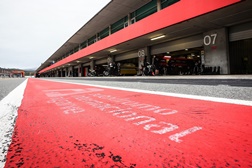 Pirelli leva motards ao Autódromo de Portimão após o WorldSBK