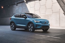 Volvo Cars refresca toda a gama - E introduz uma nova variante monomotor no C40 elétrico  