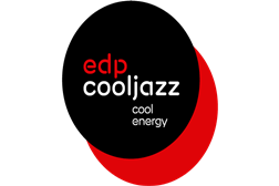 Tuk Tuks entre a Estação de Oeiras e os recintos do Festival edpcooljazz