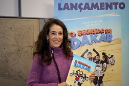 Elisabete Jacinto apresenta "O Segredo de Dakar" - Um livro de aventuras em jeito de relato histórico
