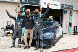 Cupra vence a primeira corrida da Pure ETCR - Mikel Azcona torna-se o 1º “Rei do Fim de semana” Pure ETCR