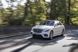 Híbridos Mercedes Classe S em lançamento - Mercedes-Benz S 560 e