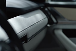 Esculpido no Japão, o novo Mazda CX-60 estreia a 8 de Março  - Com um interior de inspiração Kaichô