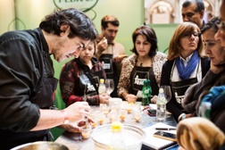 Palco Teka recebe estrelas da gastronomia no Mercado de Natal Essência do Gourmet no Porto