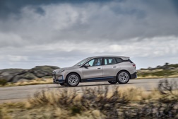 Novo BMW iX: O futuro da Mobilidade Sustentável - Um Sports Activity Vehicle 100% elétrico e conectado