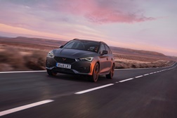 Cupra Leon E-HYBRID com atualizações técnicas que melhoram desempenho - Alterações no chassis e transmissão