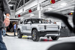 Rivian revela mais alguns detalhes das suas propostas elétricas -  Pick-up R1T e SUV R1S