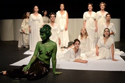 Teatro do Bairro estreia Cimbelino em Almada