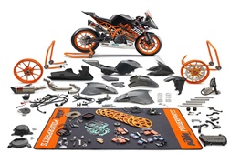 A supersport RC 390 recebeu o tratamento R!