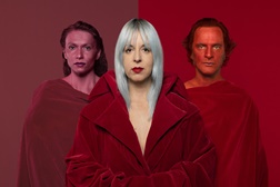 À barca, à barca: Teatro Nacional São João revisita Auto da Barca do Inferno numa nova criação de Marta Pazos