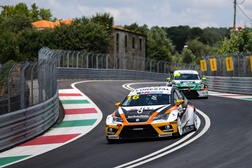 Veloso Motorsport defende liderança no Autódromo do Algarve 