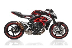 DIABLO BRUTALE - Uma MV Agusta que celebra uma parceria exclusiva de 5 anos com a Pirelli