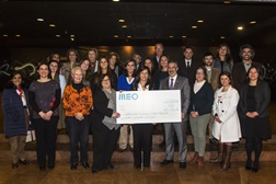 Armando Almeida entrega cheque às instituições