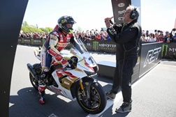 John McGuinness aponta ao regresso ao TT da Ilha de Man em 2027