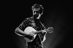 Fernando Barroso lança novo álbum "Xograr"
