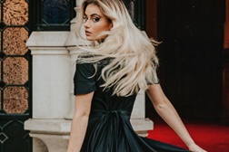 Rita Laranjeira arranca 2023 com novo single "Canções"
