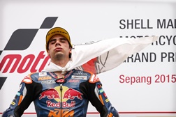 GP Sepang 2015 - Miguel Oliveira volta a ganhar - Valentino Rossi envolvido em polémica