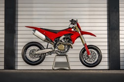 Ducati Desmo450 SM - A primeira Supermoto de Borgo Panigale