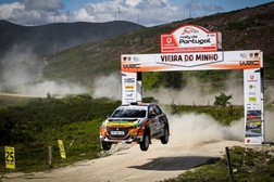 Ricardo Sousa / Luís Marques vencem segunda ronda da PEUGEOT RALLY CUP IBÉRICA 2023 - Aos comandos de um Peugeot 208 Rally4