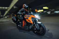 EICMA 2021 – KTM 1290 Super Duke GT