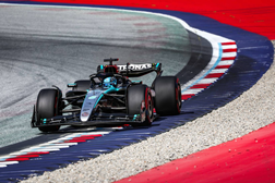 Produtos Mercedes-AMG PETRONAS F1 Team com campanha de desconto  - Na loja online Soc. Com. C. Santos