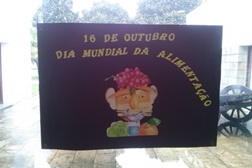 Exposição bibliográfica assinala Dia Mundial da Alimentação em Carregal do Sal