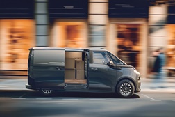 A Renault no salão IAA Transportation 2026, em Hanôver - Abre um novo capítulo na sua ofensiva nos veículos comerciais ligeiros com o Novo Trafic Van E-Tech elétrico