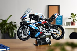 Lego apresenta a BMW M 1000 RR que pode ter na sua sala