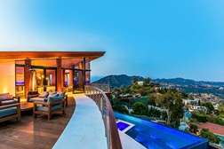 Avis estabelece parceria com Luxury Retreats