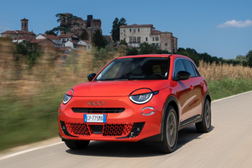 Stellantis com 3 estreias nacionais 100% elétricas no Salão do Automóvel Híbrido e Elétrico de 2023 - Novos Fiat 600e, Peugeot e-308 e Opel Astra Electric fazem a sua estreia no SAHE