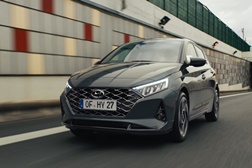 Novo Hyundai i20 já está disponível em Portugal - Terceira geração do modelo com preço especial de lançamento