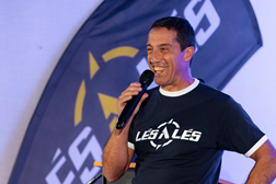 Apresentação Oficial revelou um Lés-a-Lés de 2024 à moda antiga!