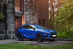 LEXUS RX: design "NEXT CHAPTER"  - Transmitir desempenho e prazer de condução