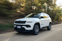 Novo Jeep® Compass MY24 já disponível - Uma gama totalmente nova, mais simples e eficiente