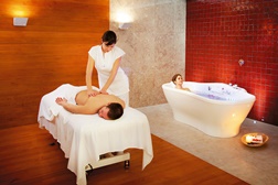 Oferecer experiências relaxantes no SPA do Hotel Solverde