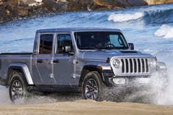 Jeep Gladiator - Seis décadas na vanguarda do segmento das pick-up - Fiabilidade, robustez e capacidade de lidar com todos os tipos de terreno