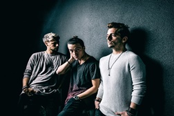 Novo single dos D.A.M.A faz sucesso em Portugal e no Brasil