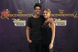 Disney Channel desafia Cifrão e Pimpinha Jardim a entrarem no ritmo de "Os Descendentes 2"