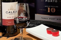 Vinhos do Porto com chocolates artesanais são a nova aposta da Arcádia e da Cálem - Para uma experiência sensorial única