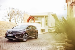 Renault Espace equipado com pneus Dunlop
