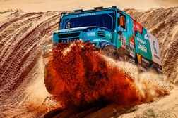 Petronas Team De Rooy IVECO com dois camiões no top-10  - Na primeira metade do Dakar 2022