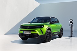 Opel Mokka Electric agora com mais autonomia - Nova bateria de 54 kWh, permitindo 406 quilómetros de condução (WLTP)