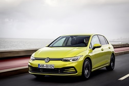 O novo Volkswagen Golf inteligente, digital e eletrificado - Ofensiva híbrida clara da Volkswagen