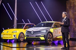 Renault anuncia vendas 100% eléctricas na Europa até 2030 - CEO do grupo Renault Luca de Meo